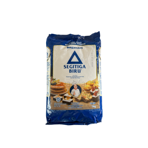 Bogasari Segitiga Biru Koch- und Backzutaten von Nesia Food, Nahaufnahme der Verpackung und Zutaten auf einem Küchentisch