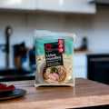 Obento Udon Nudeln von Oriental Merchant, weiche und dicke japanische Eiernudeln für asiatische Gerichte, frisch gekocht.
