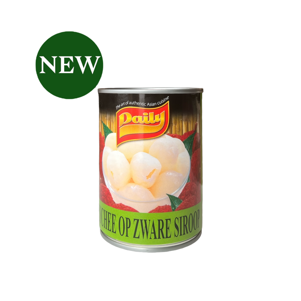 Dosen mit Daily Lychee in Sirup, Oriental Merchant, Getränke und Milchmischgetränke, geöffnet mit Lychee-Früchten in Sirup.