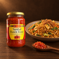 Sambal Rawit Merah Flower Brand 200 g – Glas mit Bratnudeln und Sambal